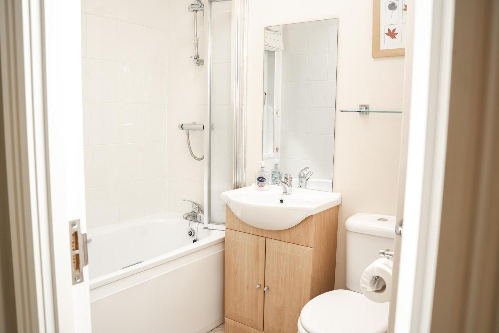 Recently Updated Near Centre - For Up To 6 Сasa de vacaciones