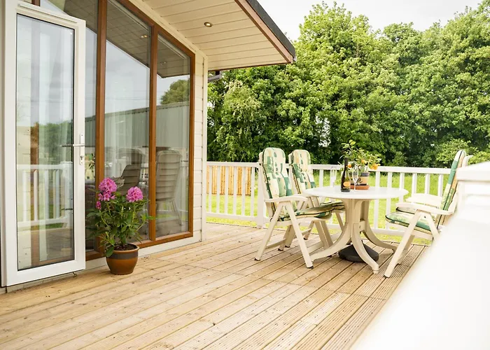 Recently Updated Lodge Near Chester City Centre - For Up To 6