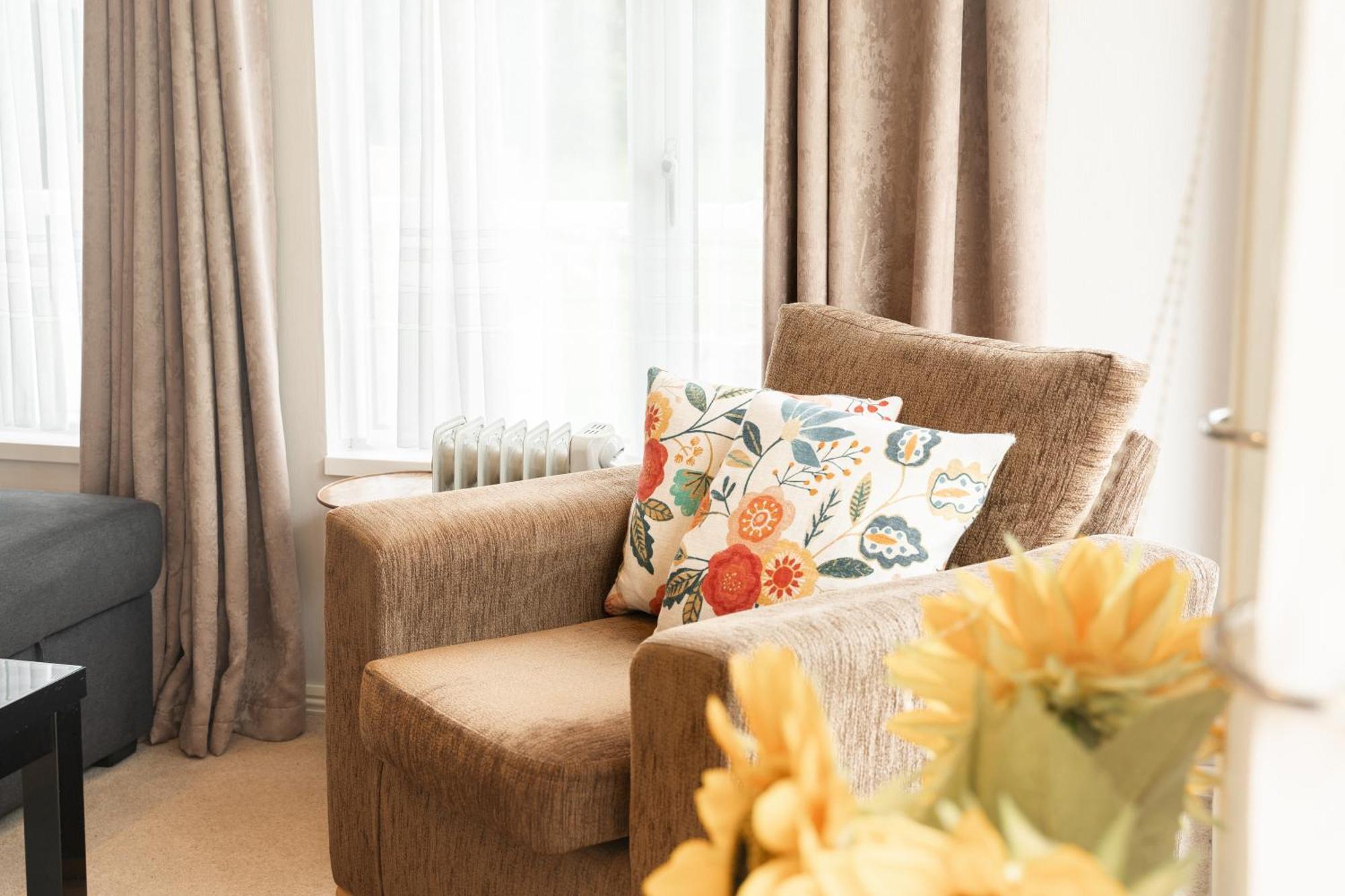 Recently Updated Near Centre - For Up To 6 * Chester